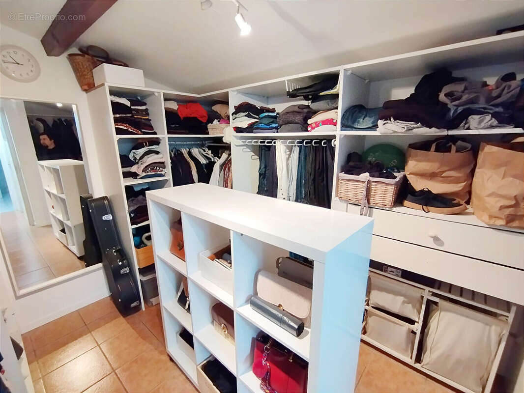 Maison à MOULIETS-ET-VILLEMARTIN