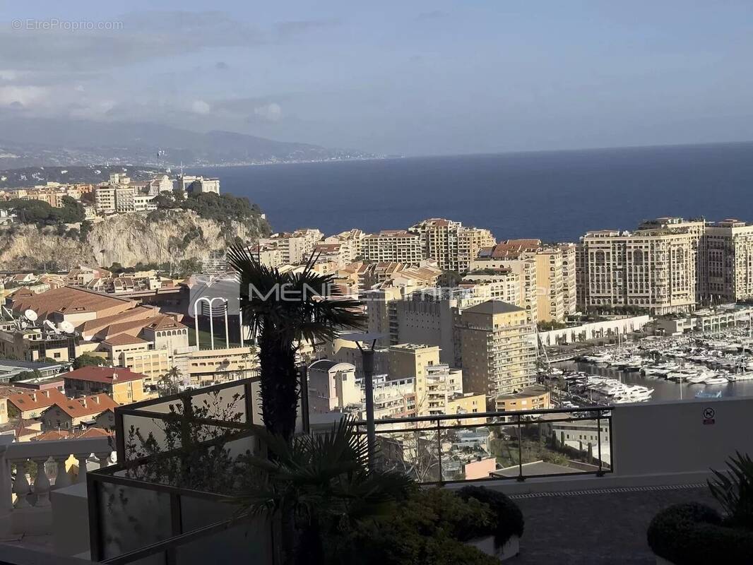 Appartement à CAP-D'AIL