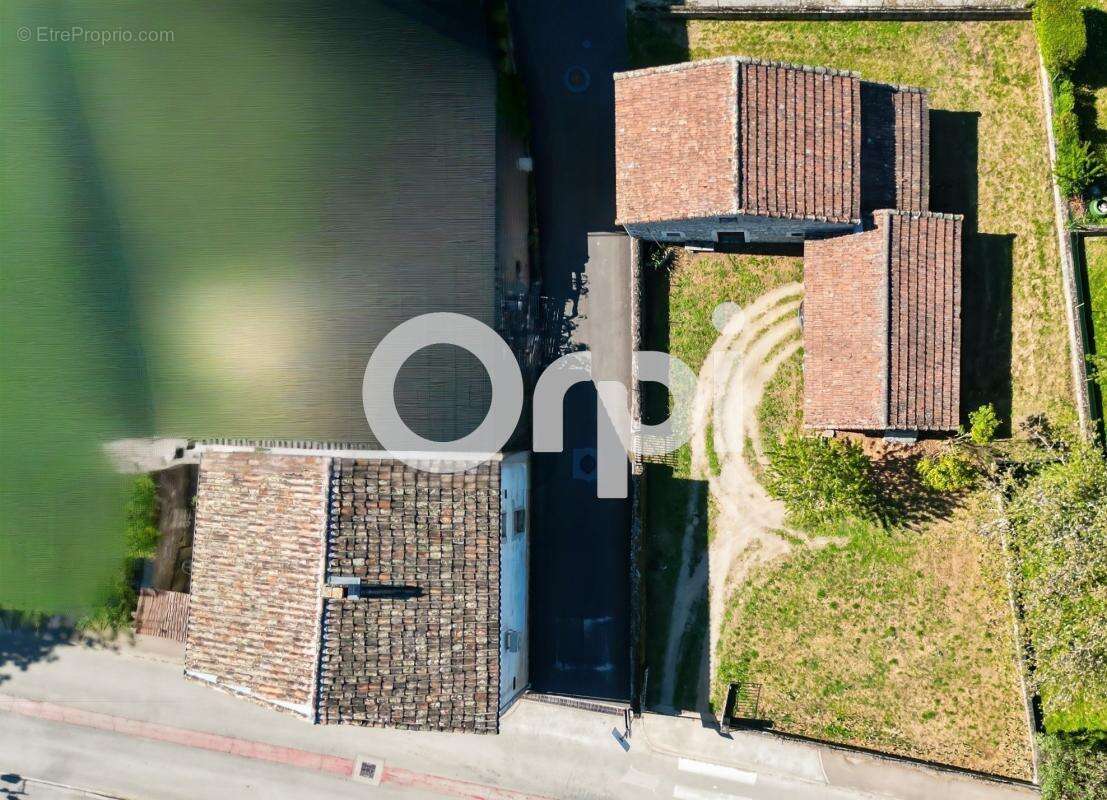 Maison à SAINT-ALBAN-AURIOLLES