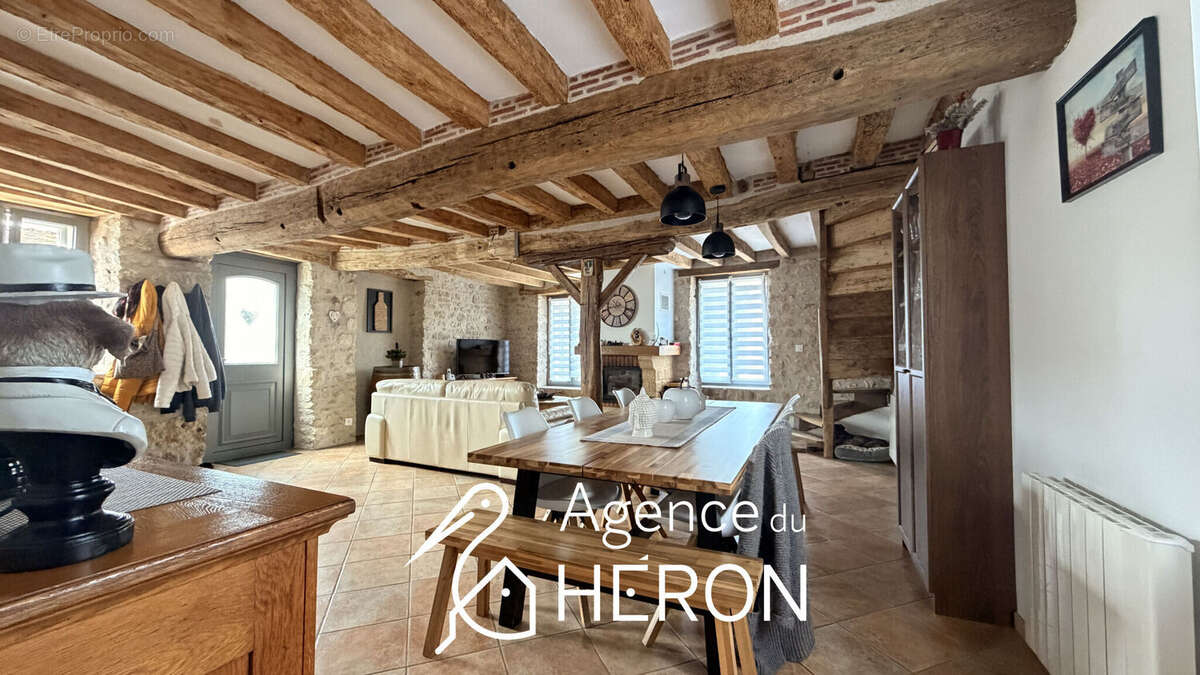Photo 5 - Maison à BROMEILLES