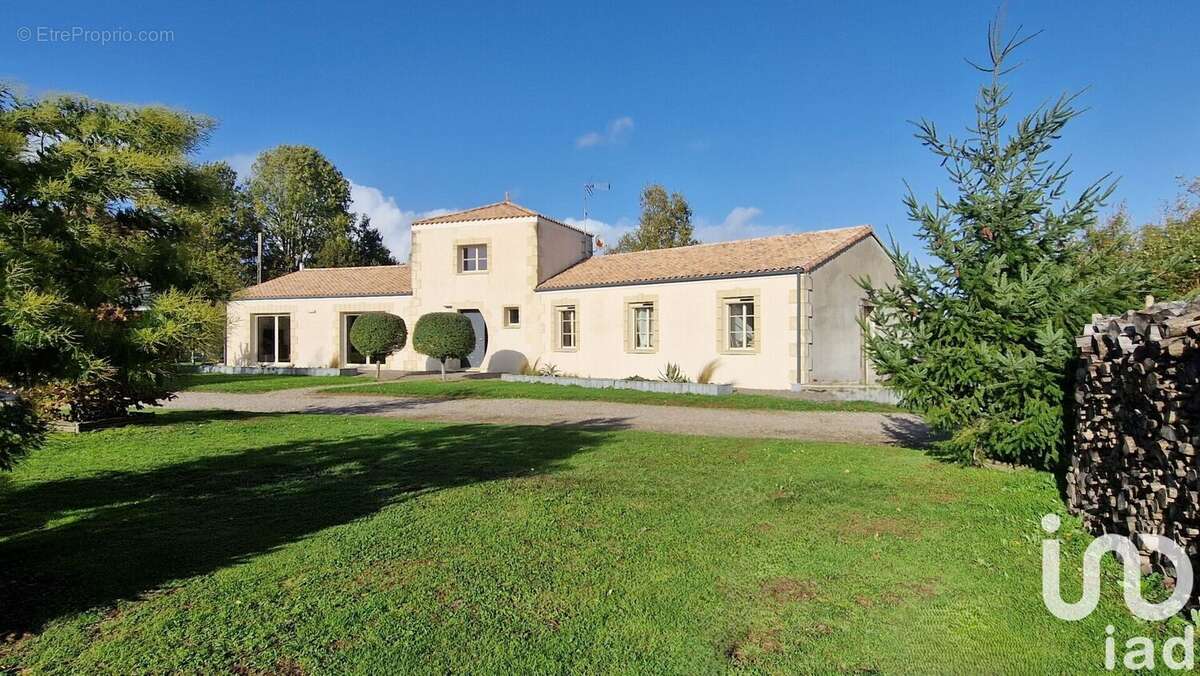 Photo 2 - Maison à MERVENT