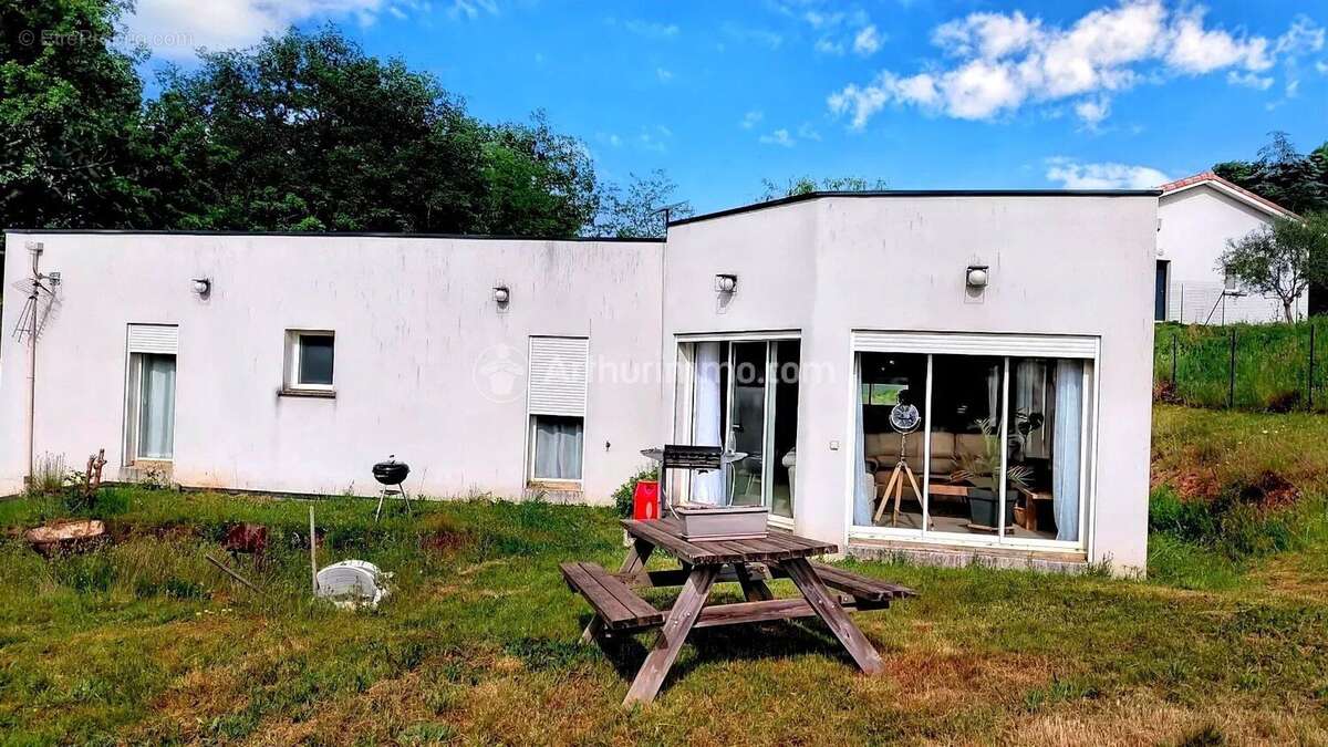 Maison à BURLATS