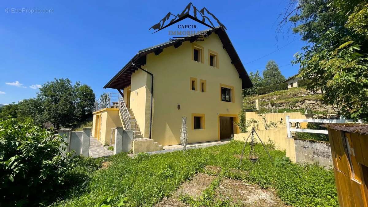 Maison 4 faces avec jardin - QUERIGUT - photo 23