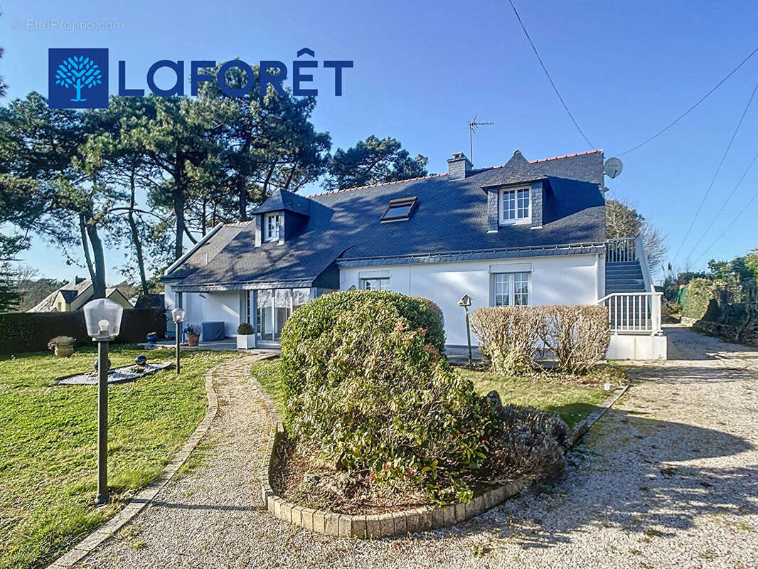 Maison à PLOUHINEC