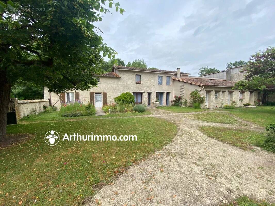 Maison à VILLEFOLLET