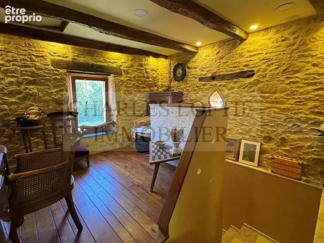 Ensemble en pierre avec gîte et piscine sur un terrain de 8 804 m² dans un hameau paisible en Bouriane - photo 25