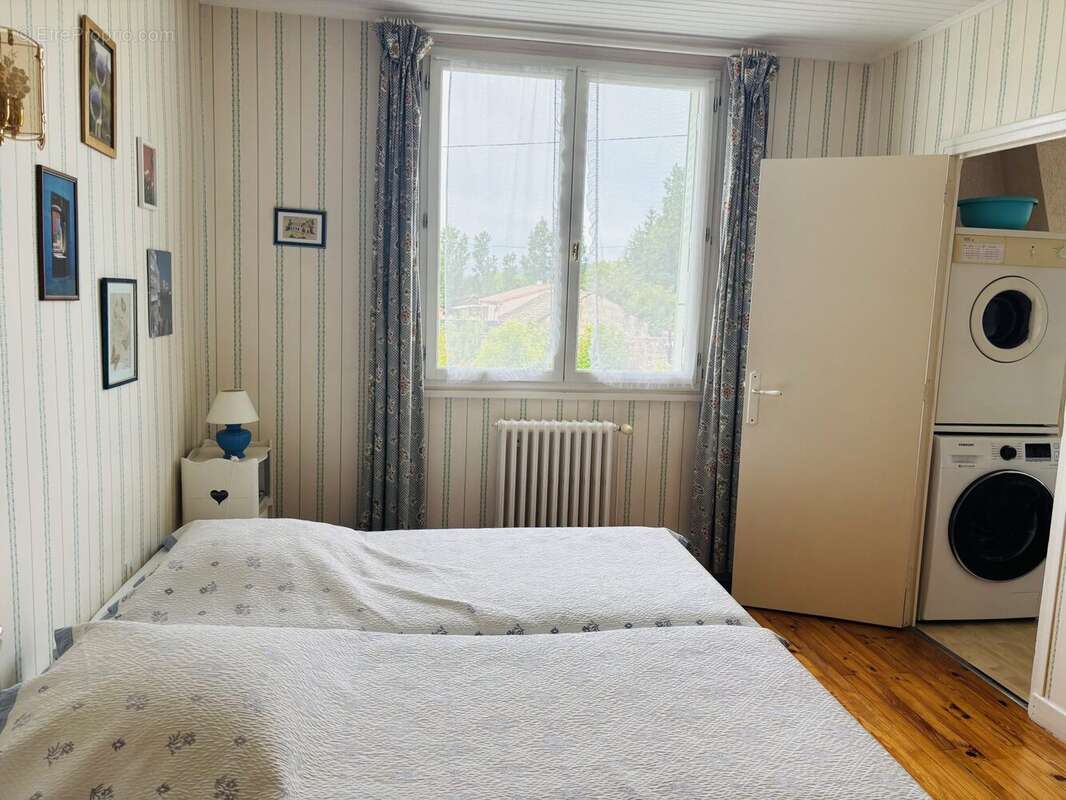 Maison 188 m² à Montchenu  - photo 7