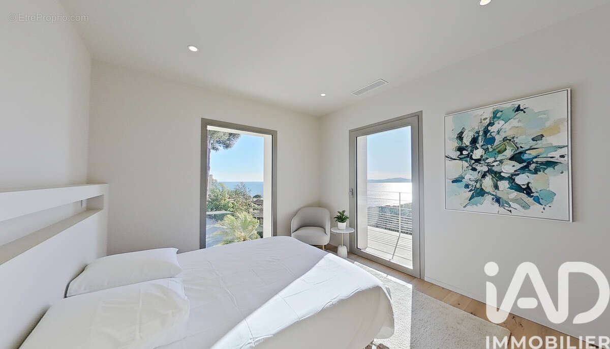 Photo 9 - Maison à LES ISSAMBRES