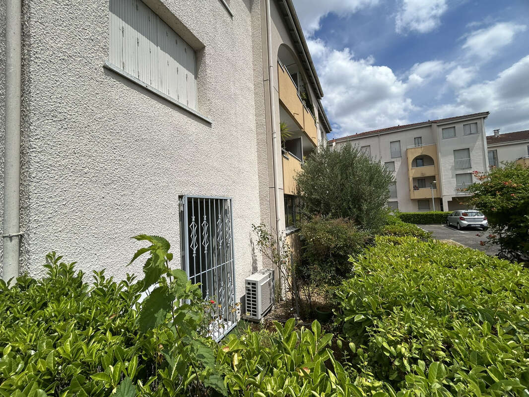 TOULOUSE NORD, proche métro, appartement type 4 en rez-de-chaussée dans résidence sécurisée ! - photo 2