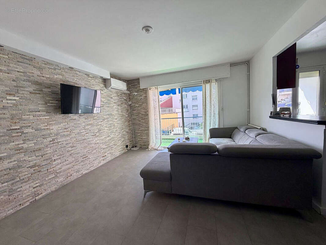 Appartement à CAGNES-SUR-MER