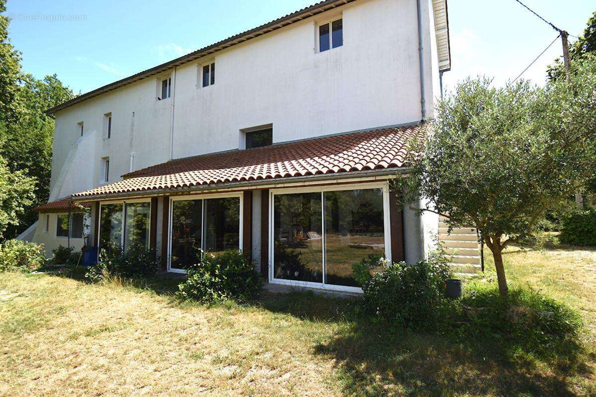 Maison à CASTELSARRASIN