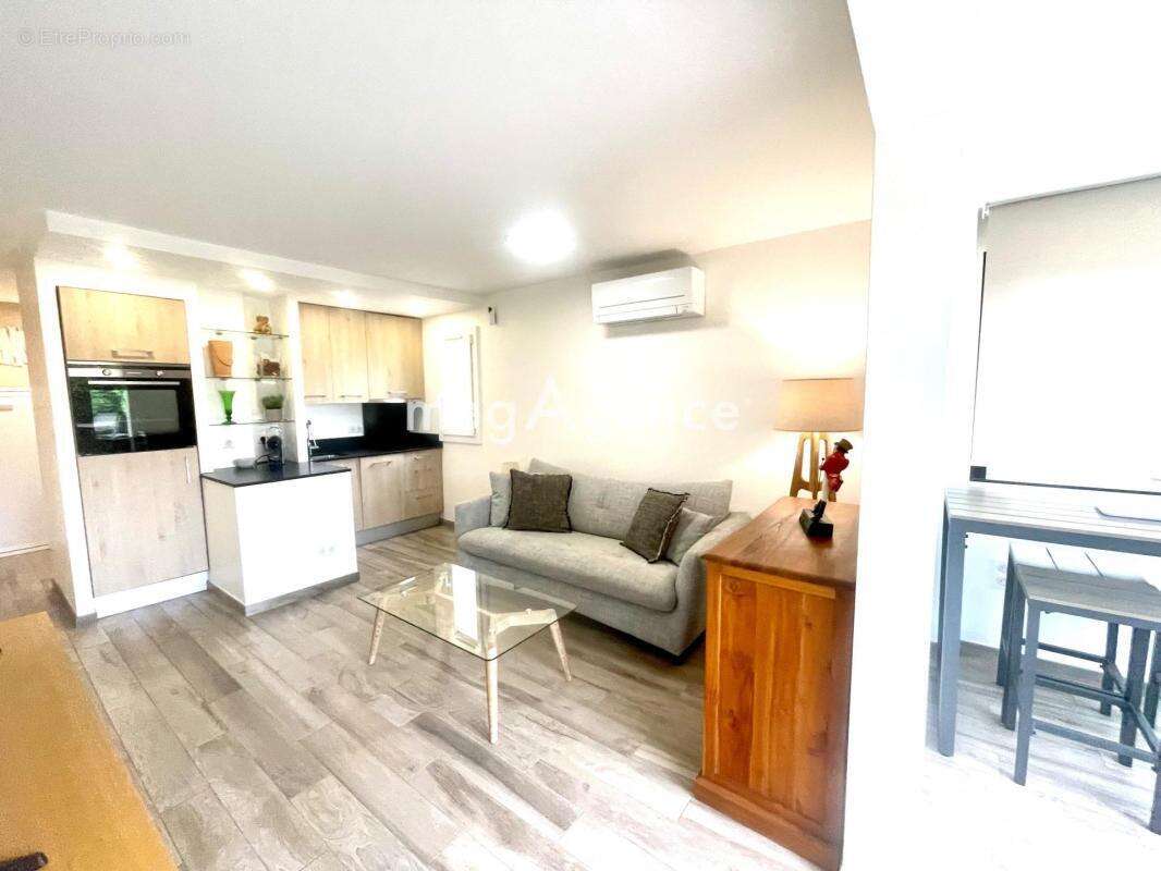 Appartement à SANARY-SUR-MER