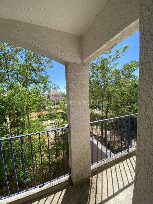 SAINT-CHRISTOL ((84) -  Créez votre T2 sur mesure ! Plateau sous forme d'appartement de 68 m² env. situé au 1er étage avec ascen - photo 17