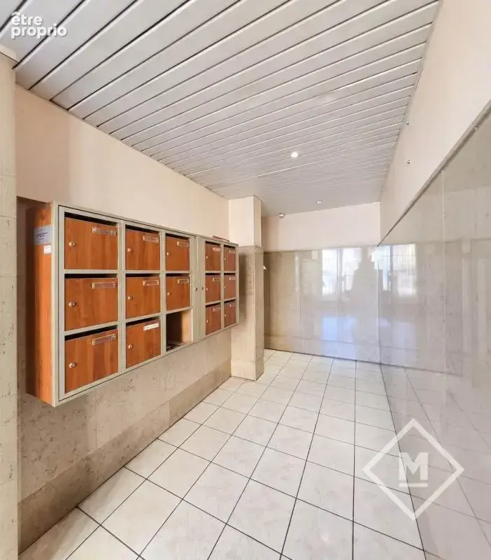 Appartement T3 lumineux Marseille 4ème - Les 5 Avenues - Dernier étage avec terrasse et ascenseur - photo 14