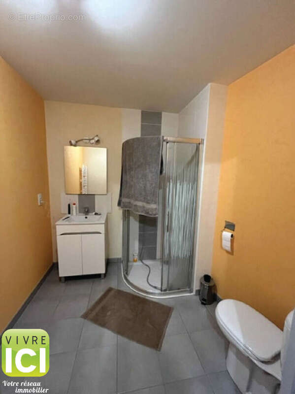 Appartement à LA CHAPELLE-BASSE-MER