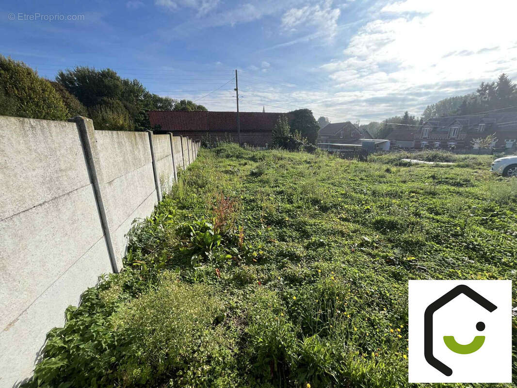 Terrain à ROYE