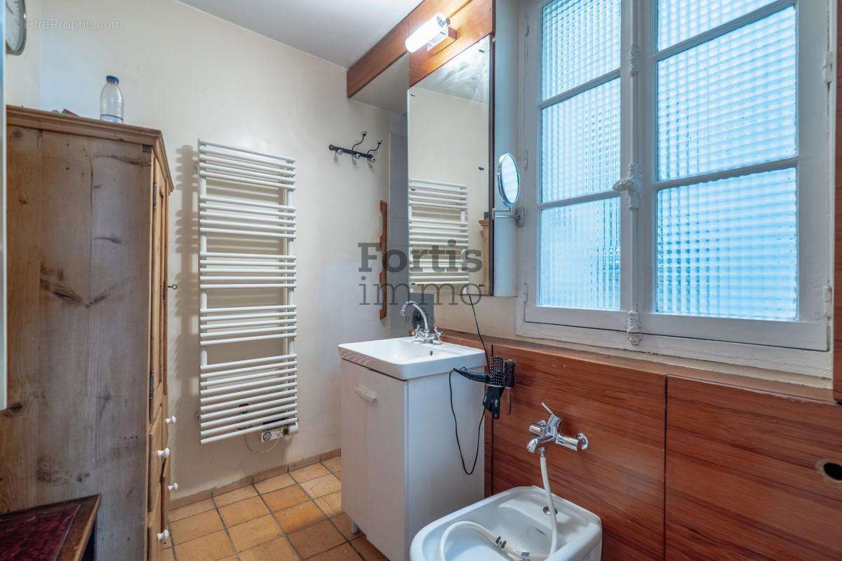 Appartement à PARIS-6E