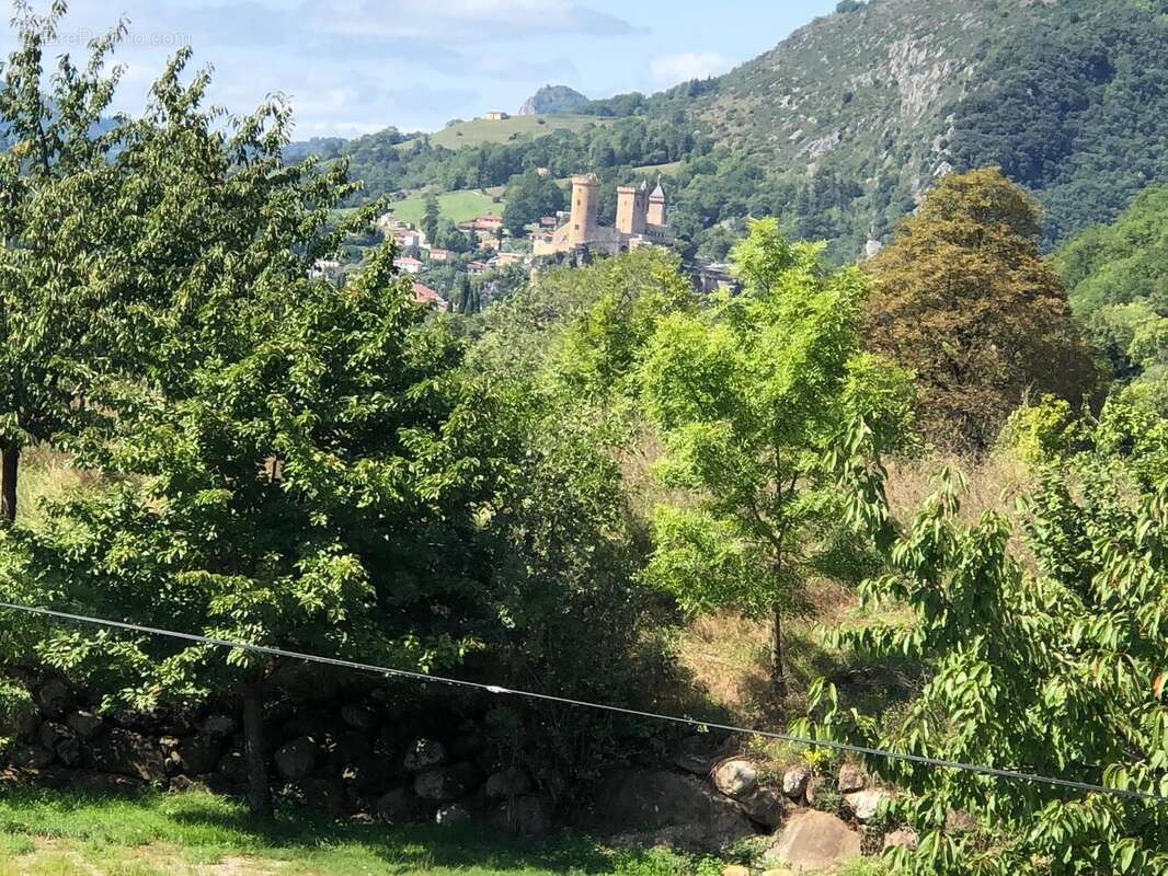   - Maison à FOIX