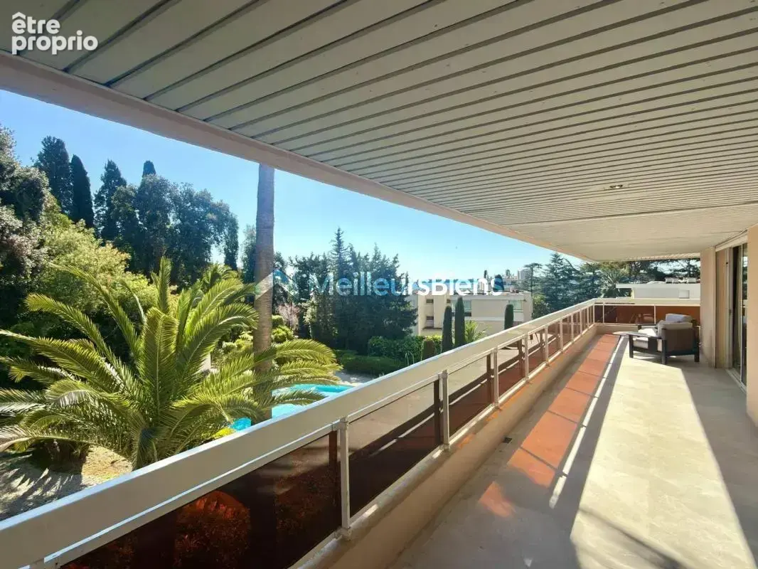 Cannes-Basse Californie : Appartement 5 pièces terrasse, vue mer - photo 7