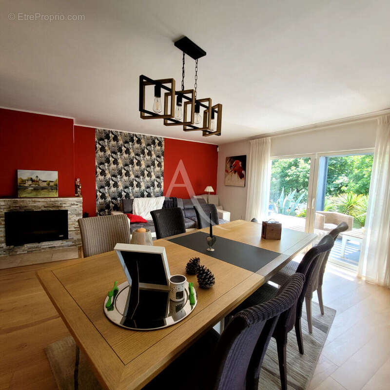 Maison à SAINT-AVAUGOURD-DES-LANDES