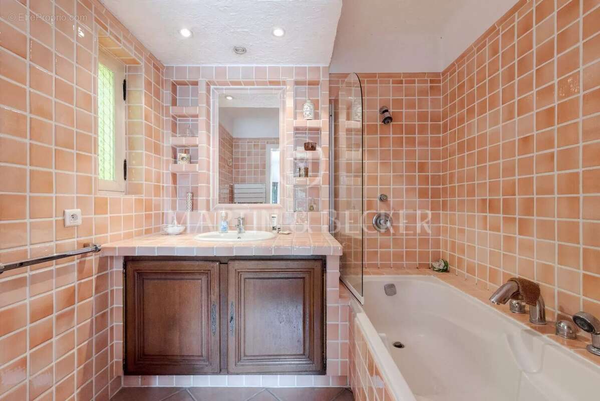 Maison à MOUGINS