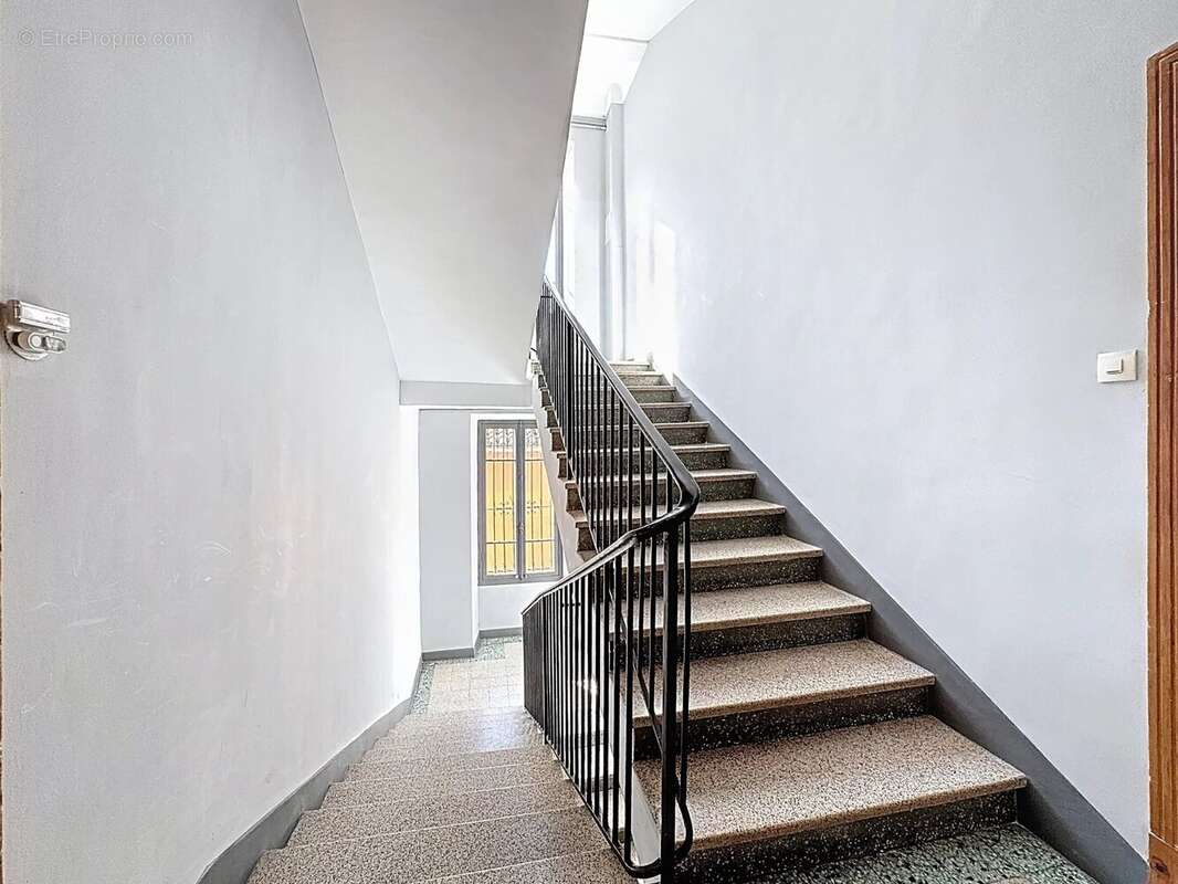 Bel appartement 2 pièces au Port de Nice - photo 11