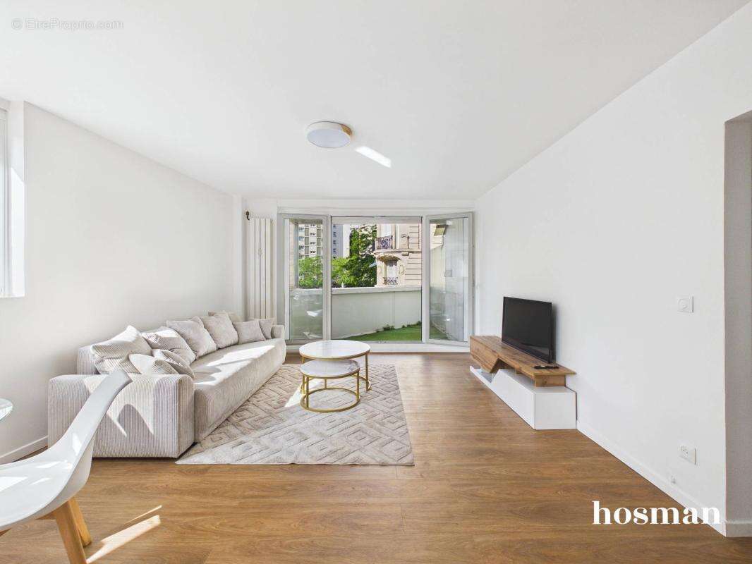 Appartement à PARIS-15E