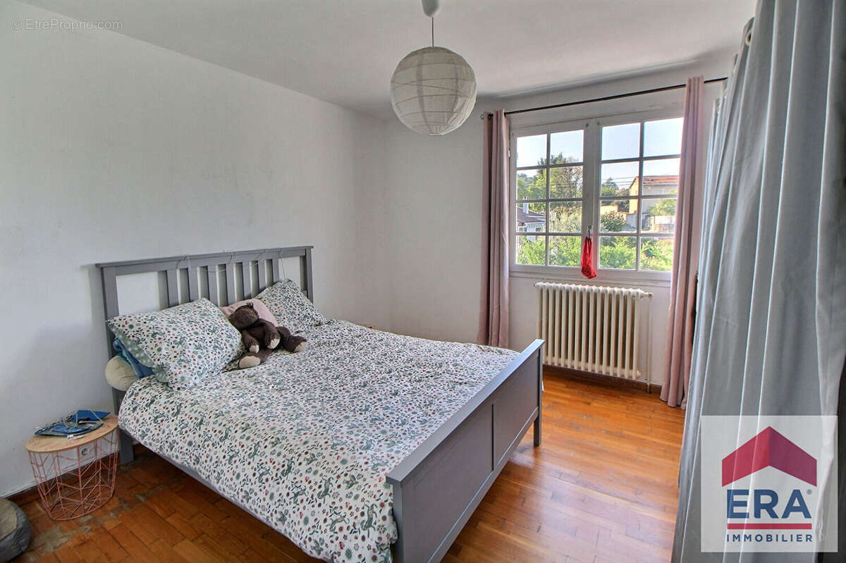 Maison à BAGNOLS-SUR-CEZE