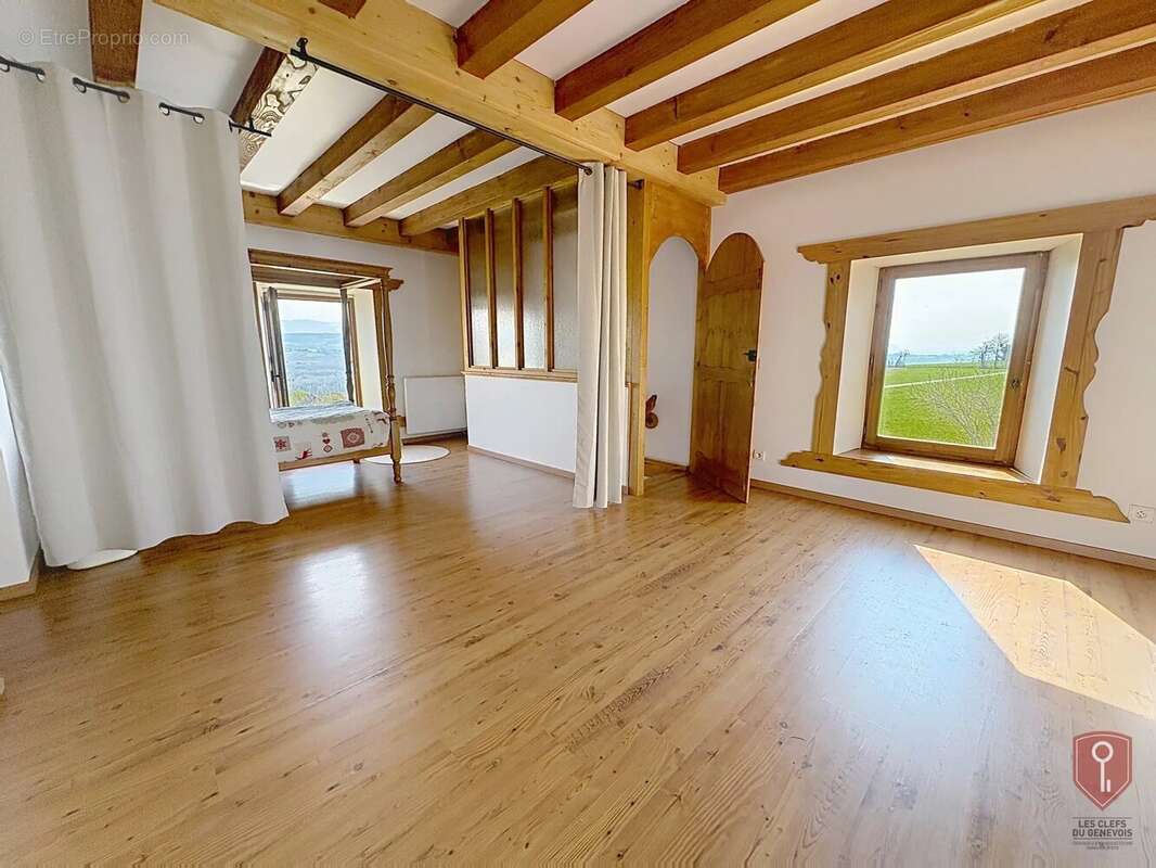 Maison à SAVIGNY