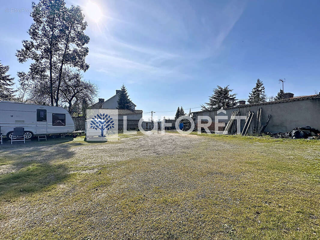 Terrain à BRESSUIRE