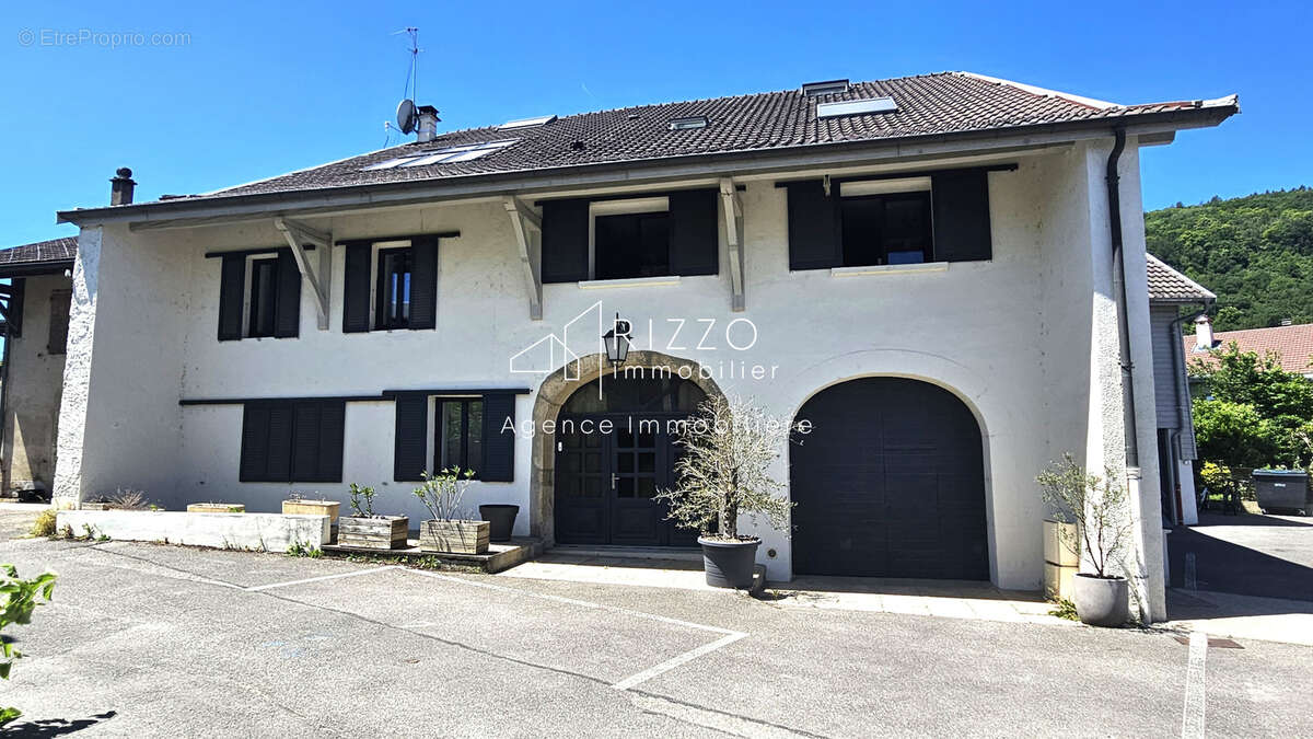 Appartement à DIVONNE-LES-BAINS