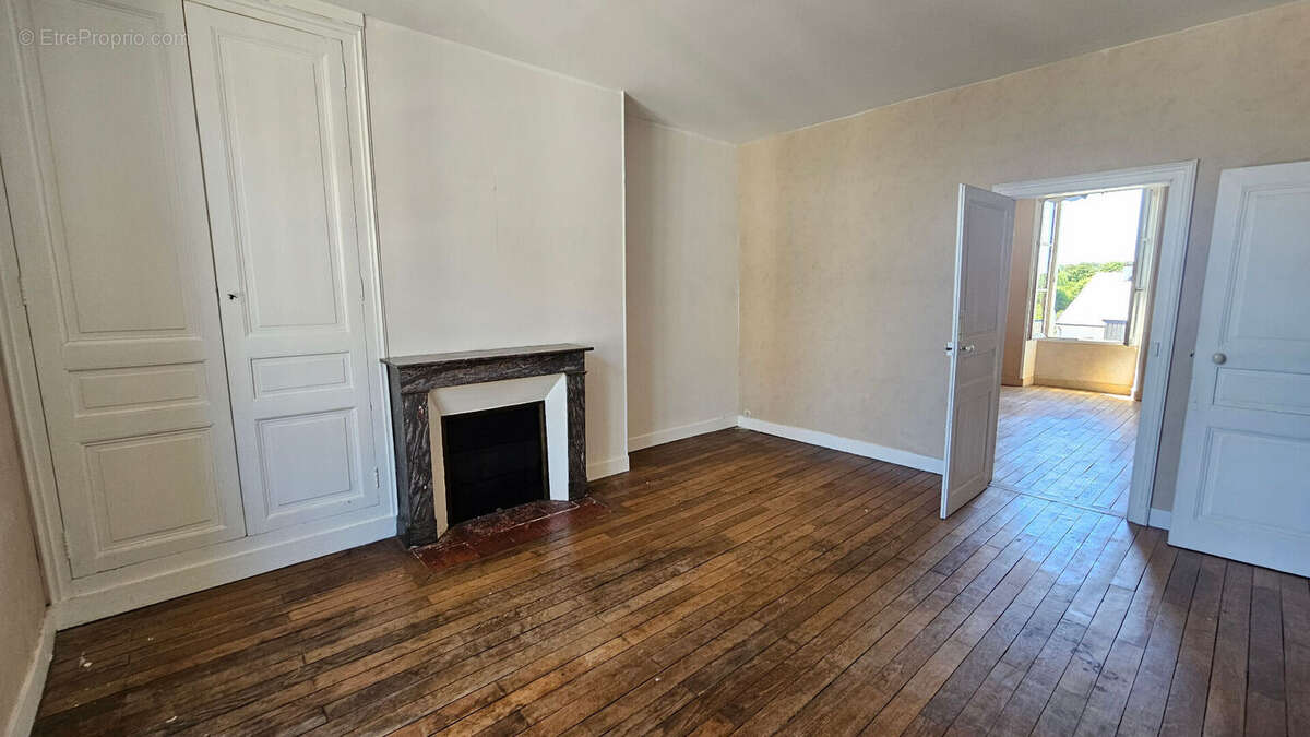 Maison à CHATEAU-LA-VALLIERE