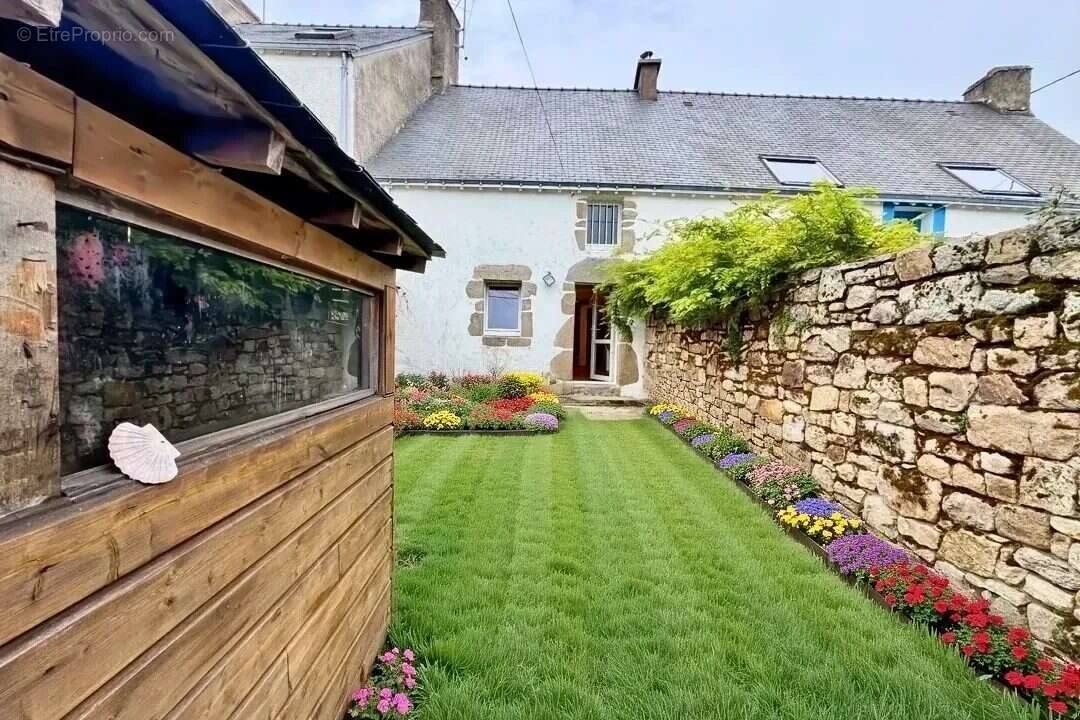 Maison à SAINT-ARMEL
