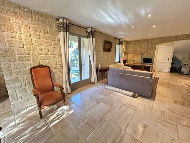 SALON/SEJOUR - Maison à LE GRAU-DU-ROI