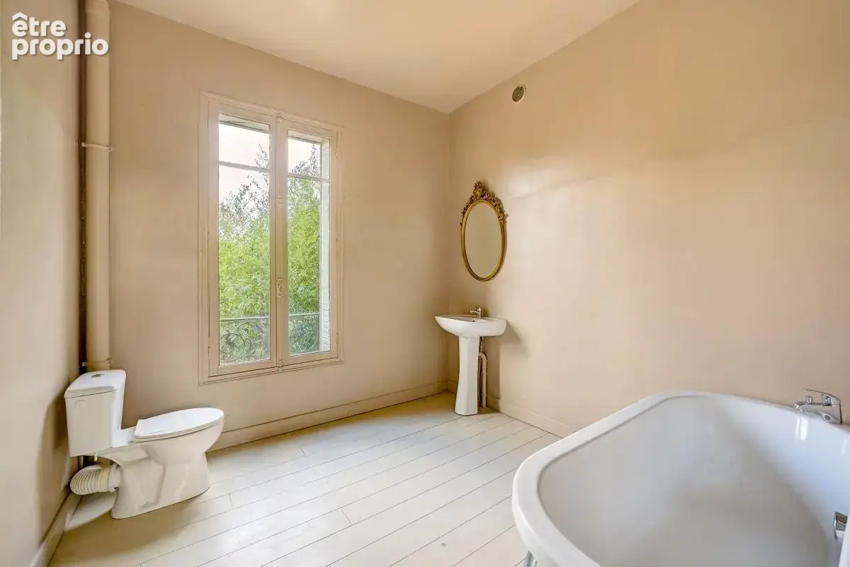 Meulière de 1920 – 153 m² habitable – 5 Chambres - Terrain 1 819 m² - photo 10