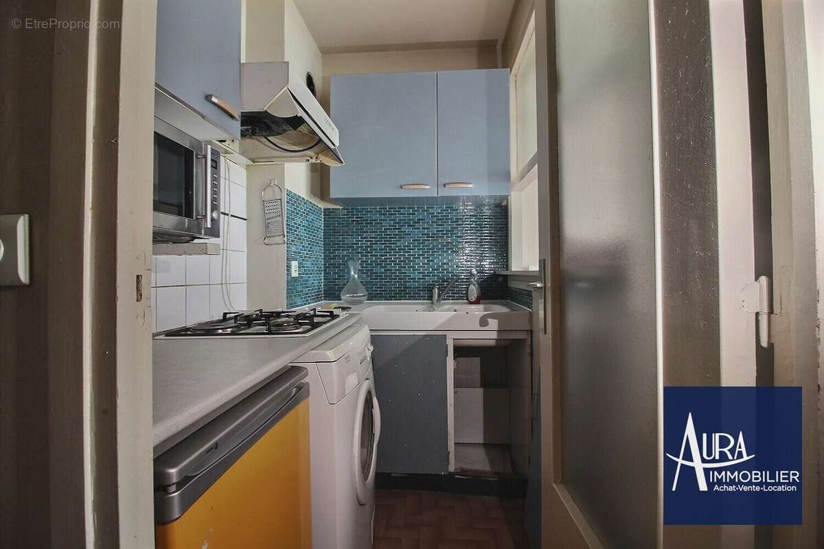 0_0003 - Appartement à LES LILAS