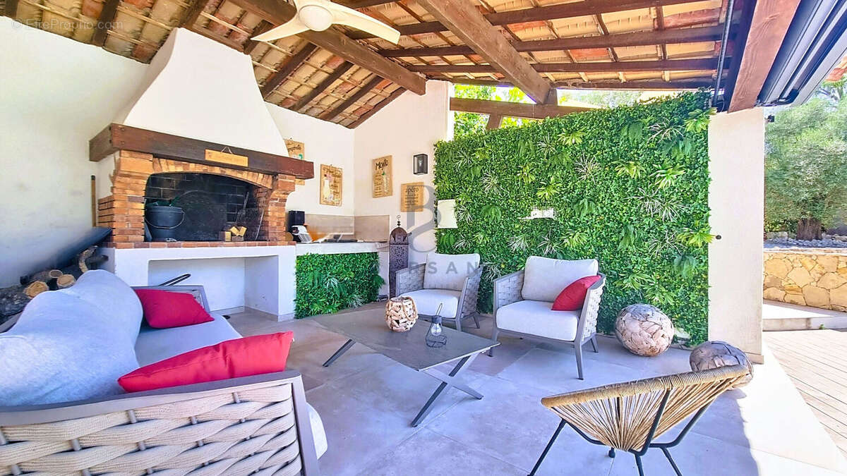 Maison à FREJUS