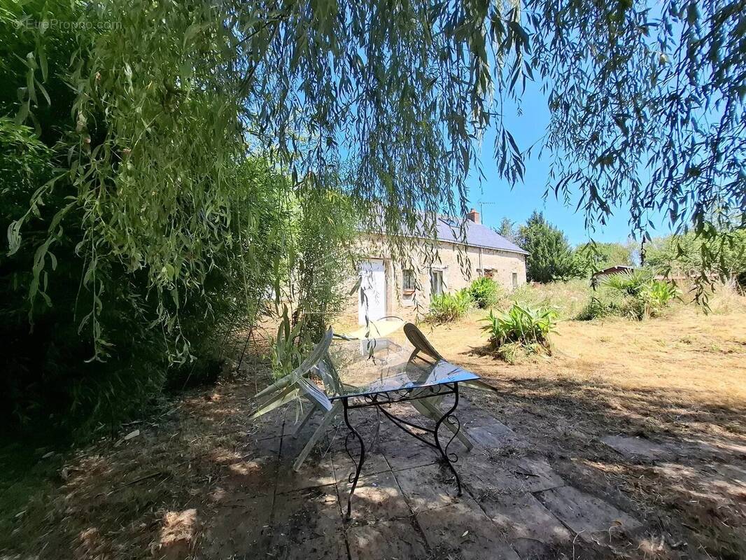 Maison à DONGES
