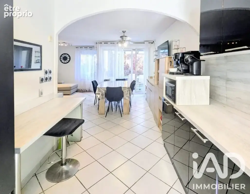 Photo 1 - Appartement à SAINT-FONS