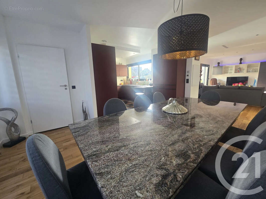 Appartement à MAISONS-ALFORT