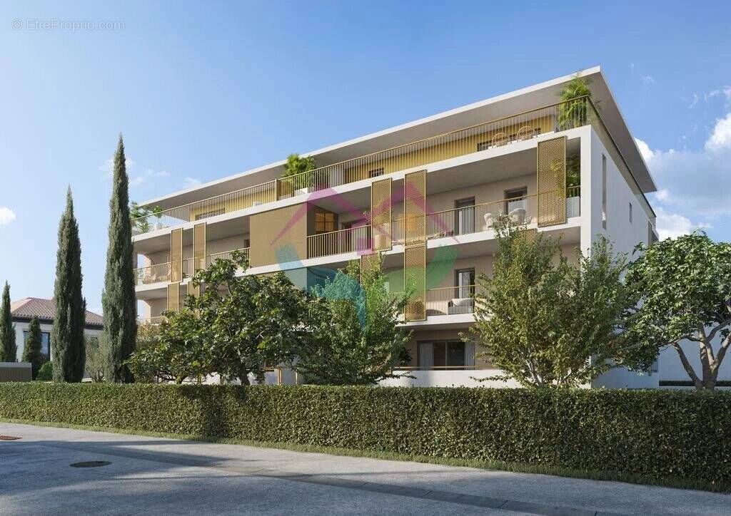 Appartement à FREJUS
