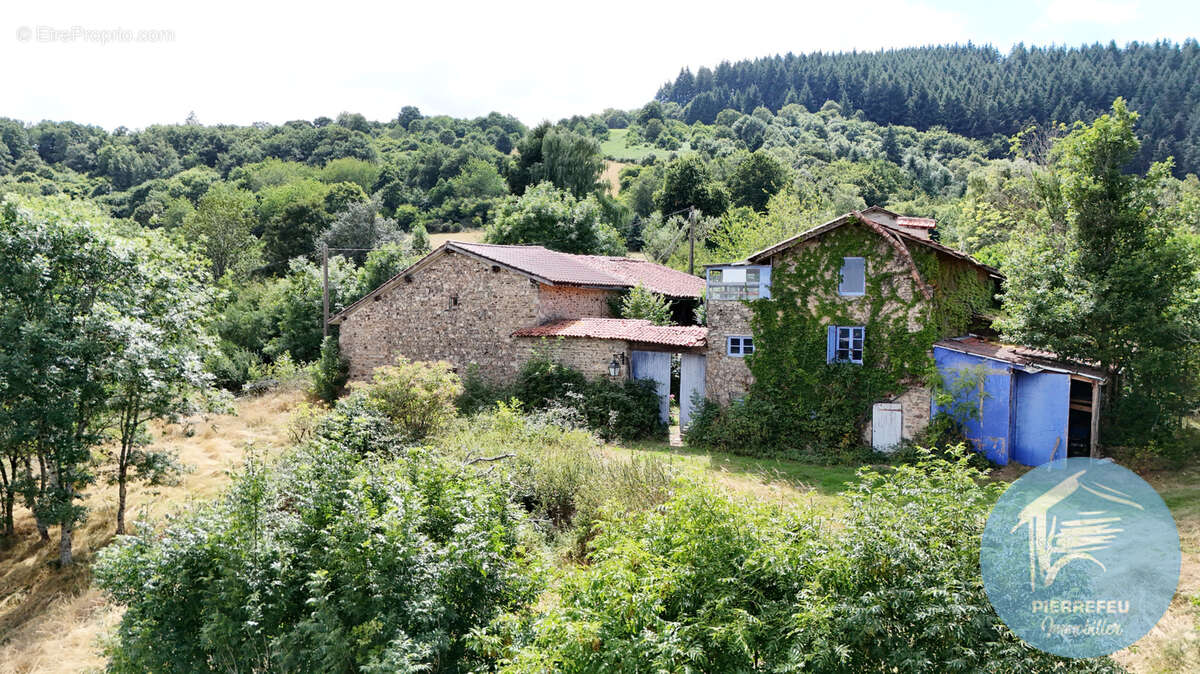 Maison à JOUX