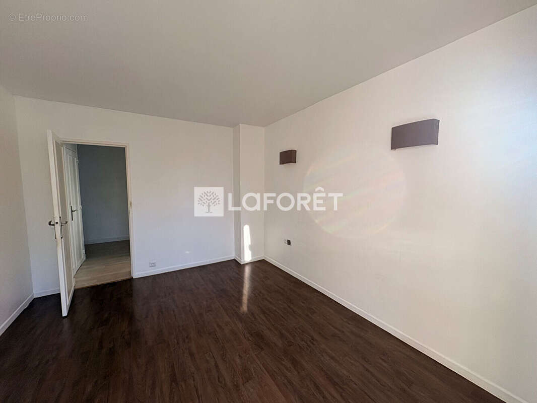 Appartement à LES MUREAUX