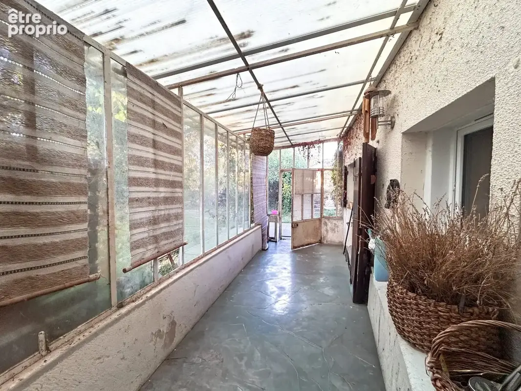 SAINT REMY : Maison de plain-pied de 150 m² à restaurer sur 5 051 m² de terrain - photo 12