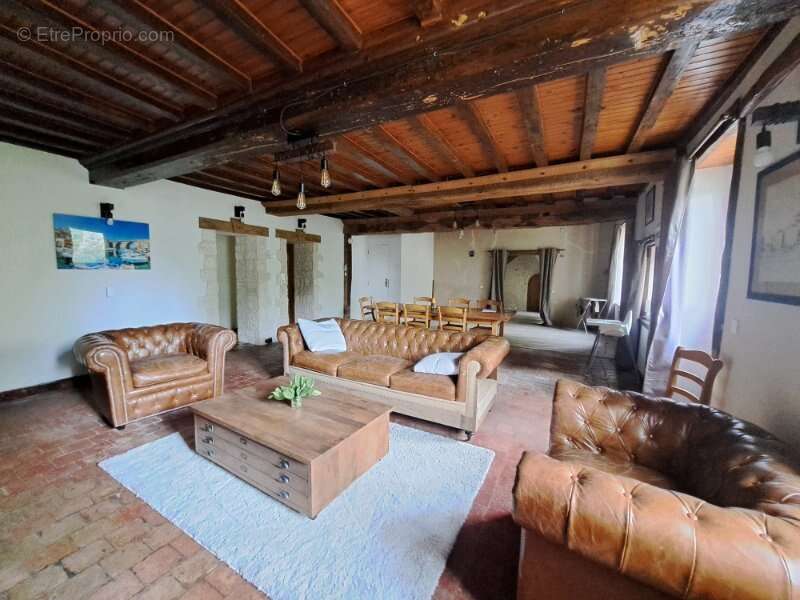 Maison à LE MENIL-GUYON