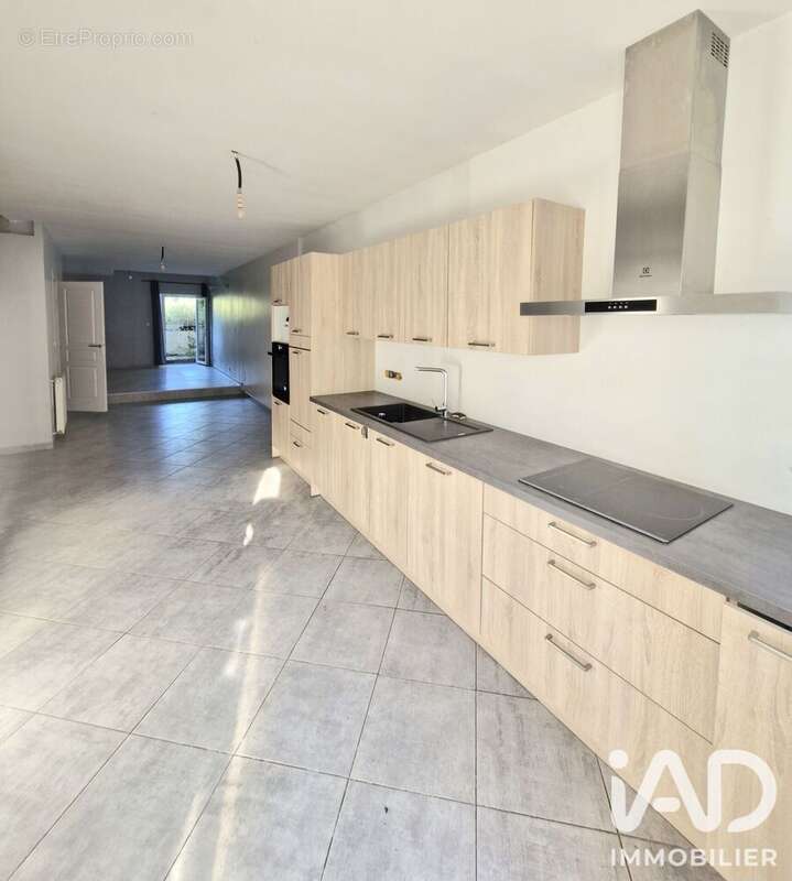 Maison 93 m² à Treveray  - photo 2