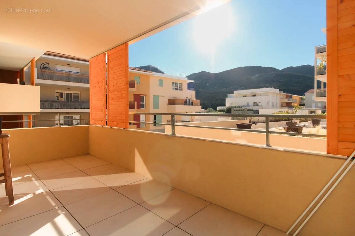 Appartement à SAINT-MARTIN-DU-VAR