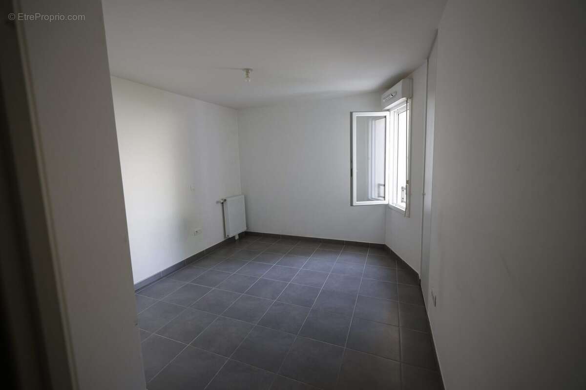 Appartement 43 m² à Le Plessis-Trevise  - photo 6