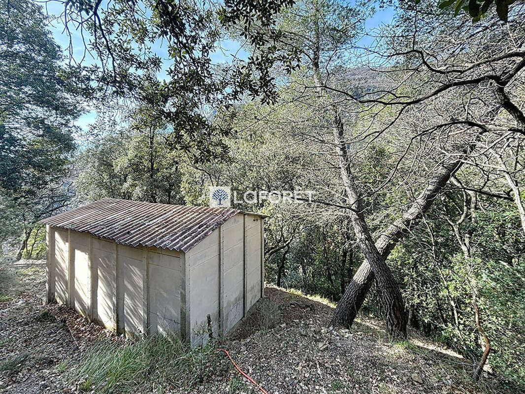 Terrain Castillon 1700 m2 constructible - photo 5