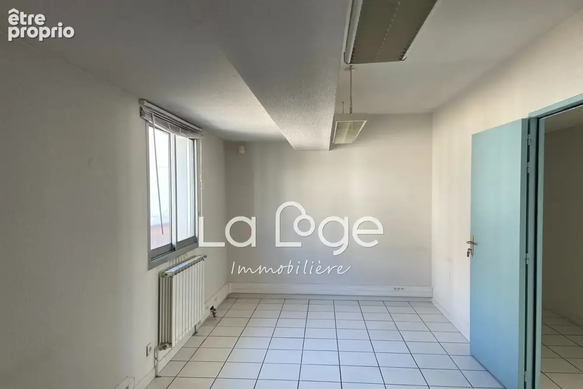 Commerce 227 m² à vendre à Gap (05000) - photo 6